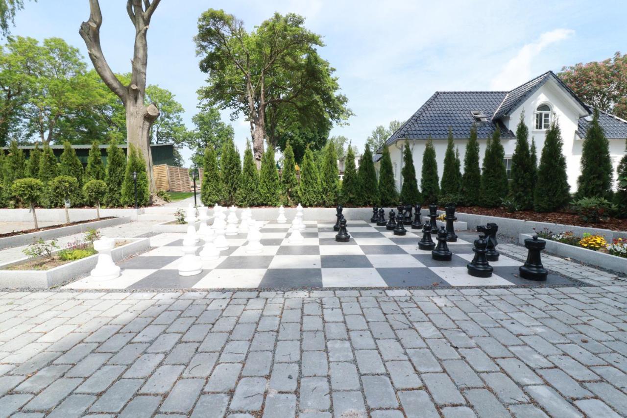 Kavaliershaus Henriettenhof เกรอมิทซ์ ภายนอก รูปภาพ
