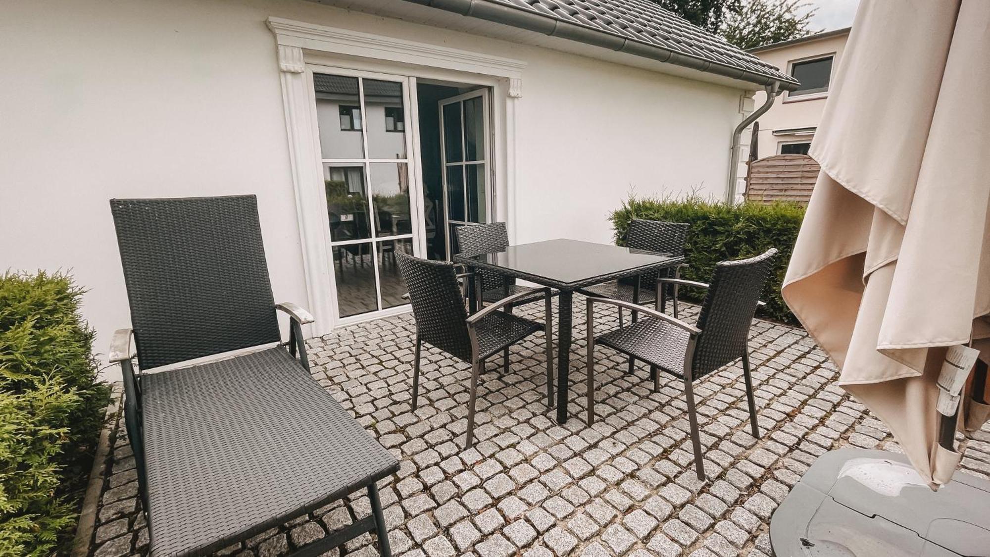 Kavaliershaus Henriettenhof เกรอมิทซ์ ภายนอก รูปภาพ